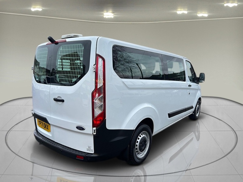 Ford Transit Custom 9 SEATER EURO 6 105PS LEATHER 2.0 5dr Combi Van Manual Diesel - U75035