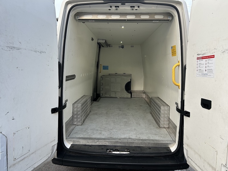 Volkswagen Crafter 2.0 TDI CR35 Startline Panel Van 5dr Diesel Manual FWD LWB High Roof Euro 6 (s/s) (140 ps) - U75038