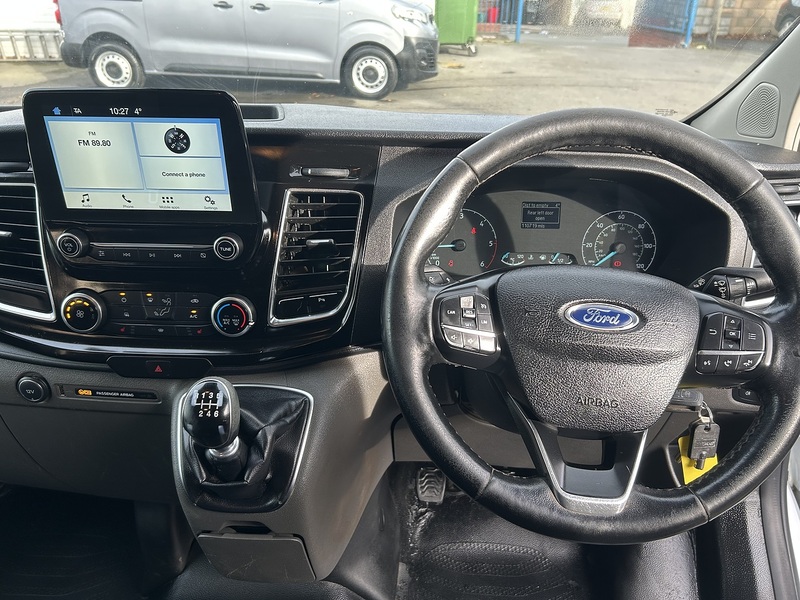 Ford Transit Custom 2.0 300 EcoBlue Limited Panel Van 5dr Diesel Manual L2 H1 Euro 6 (130 ps) - U75039