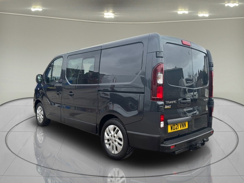 Renault Trafic 2.0 dCi ENERGY 30 Sport Nav Crew Van Double Cab 6dr Diesel Manual SWB Euro 6 (s/s) (145 ps) - U75043