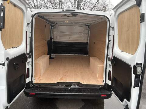 Renault Trafic 2.0 dCi ENERGY 30 Business+ Panel Van 5dr Diesel Manual LWB Standard Roof Euro 6 (s/s) (120 ps) - U75044