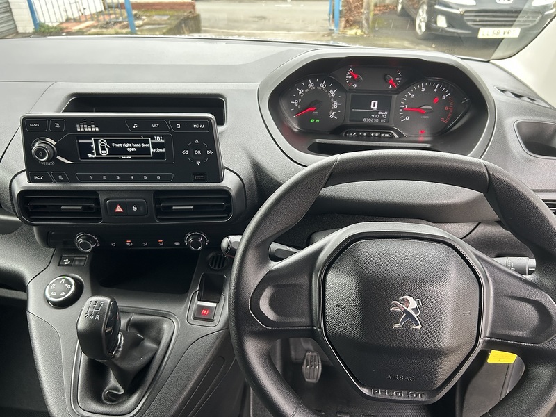 Peugeot Partner 1.5 BlueHDi 1000 Grip Standard Panel Van 5dr Diesel Manual SWB Euro 6 (s/s) (100 bhp) - U75048