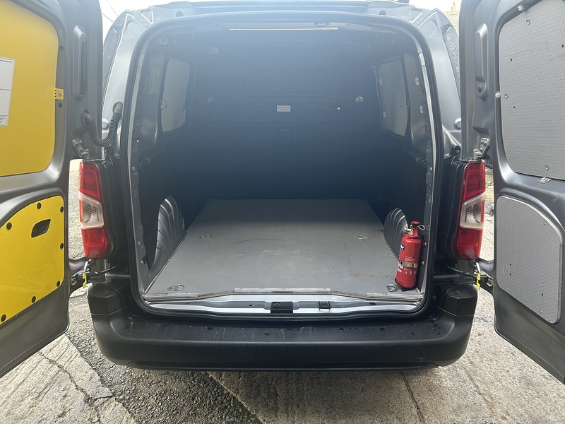 Peugeot Partner 1.5 BlueHDi 1000 Grip Standard Panel Van 5dr Diesel Manual SWB Euro 6 (s/s) (100 bhp) - U75048