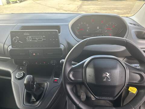 Peugeot Partner 1.5 BlueHDi 1000 Grip Standard Panel Van 5dr Diesel Manual SWB Euro 6 (s/s) (100 bhp) - U75048