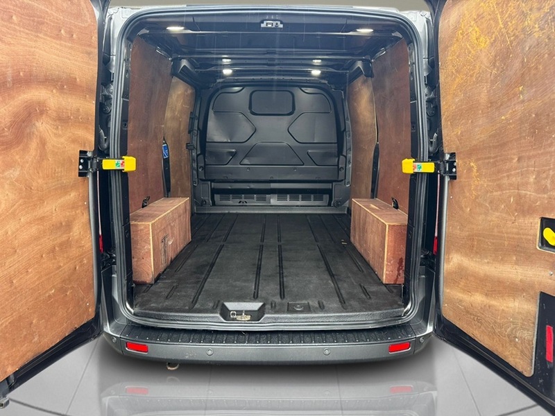 Ford Transit Custom 1.0 340 EcoBoost 13.6kWh Limited Panel Van 5dr Petrol Plug-in Hybrid Auto L1 H1 Euro 6 (126 ps) - U75051
