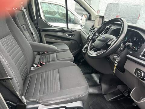 Ford Transit Custom 1.0 340 EcoBoost 13.6kWh Limited Panel Van 5dr Petrol Plug-in Hybrid Auto L1 H1 Euro 6 (126 ps) - U75051