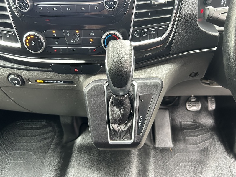 Ford Transit Custom 1.0 340 EcoBoost 13.6kWh Limited Panel Van 5dr Petrol Plug-in Hybrid Auto L1 H1 Euro 6 (126 ps) - U75051