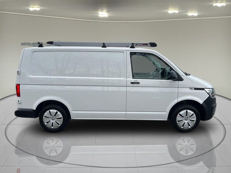 Volkswagen Transporter 2.0 TDI T28 Startline Panel Van 5dr Diesel Manual FWD SWB Euro 6 (s/s) (110 ps) - U75052