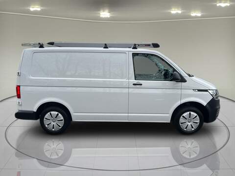 Volkswagen Transporter 2.0 TDI T28 Startline Panel Van 5dr Diesel Manual FWD SWB Euro 6 (s/s) (110 ps) - U75052