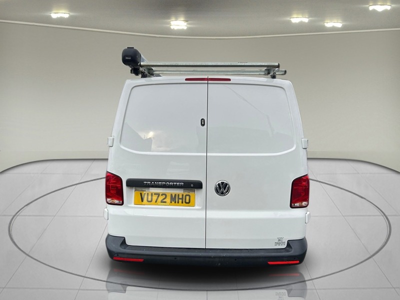 Volkswagen Transporter 2.0 TDI T28 Startline Panel Van 5dr Diesel Manual FWD SWB Euro 6 (s/s) (110 ps) - U75052