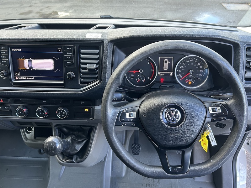 Volkswagen Crafter 2.0 TDI CR35 Trendline Panel Van 5dr Diesel Manual RWD MWB Euro 6 (s/s) (177 ps) - U75058
