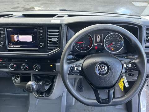 Volkswagen Crafter 2.0 TDI CR35 Trendline Panel Van 5dr Diesel Manual RWD MWB Euro 6 (s/s) (177 ps) - U75058