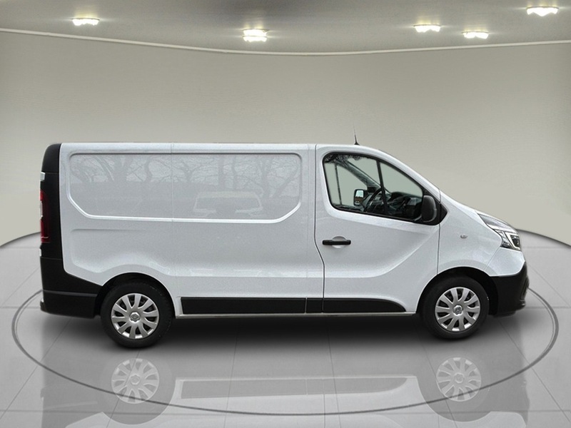 Renault Trafic 2.0 dCi ENERGY 30 Business Panel Van 5dr Diesel Manual SWB Standard Roof Euro 6 (s/s) (120 ps) - U75064