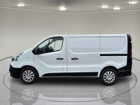 Renault Trafic 2.0 dCi ENERGY 30 Business Panel Van 5dr Diesel Manual SWB Standard Roof Euro 6 (s/s) (120 ps) - U75064
