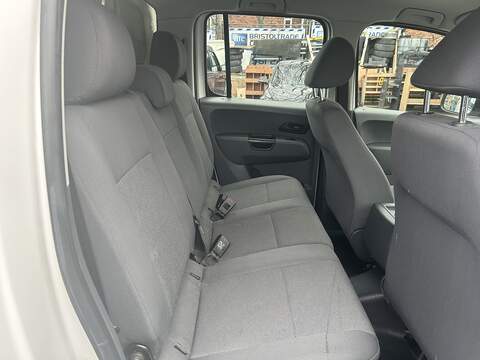 Volkswagen Amarok 2.0 TDI Startline Pickup Double Cab 4dr Diesel Manual 4Motion Selectable Euro 5 (140 ps) - U75071