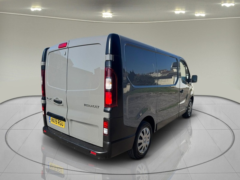 Renault Trafic 1.6 dCi 29 Business Panel Van 5dr Diesel Manual SWB Standard Roof Euro 6 (120 ps) - U75078