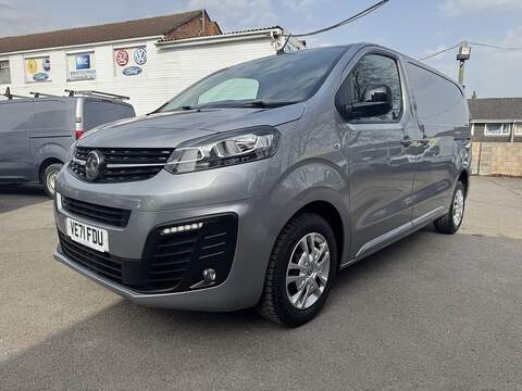 Vauxhall Vivaro 2.0 Turbo D 3100 Sportive Panel Van 5dr Diesel Manual L1 H1 Euro 6 (s/s) (145 ps) - U75082