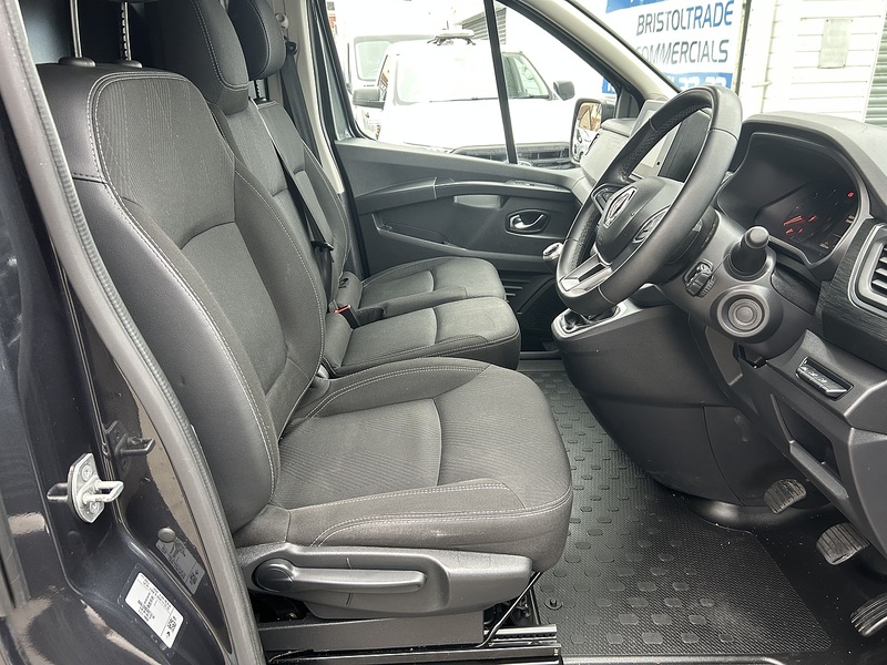 Renault Trafic 2.0 dCi Blue SL28 Sport+ Panel Van 5dr Diesel Manual L1 H1 Euro 6 (s/s) (150 ps) - U75086
