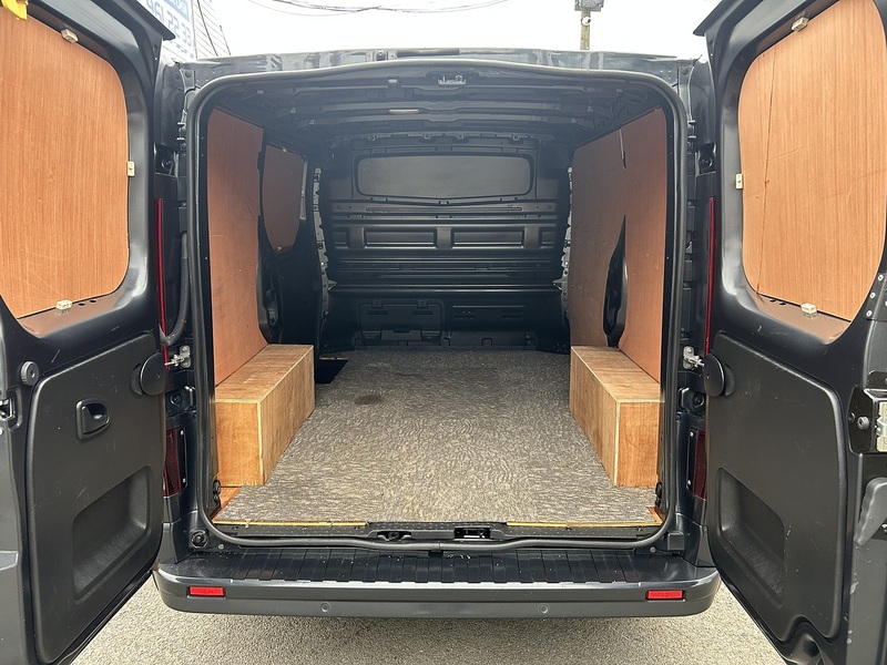 Renault Trafic 2.0 dCi Blue SL28 Sport+ Panel Van 5dr Diesel Manual L1 H1 Euro 6 (s/s) (150 ps) - U75086