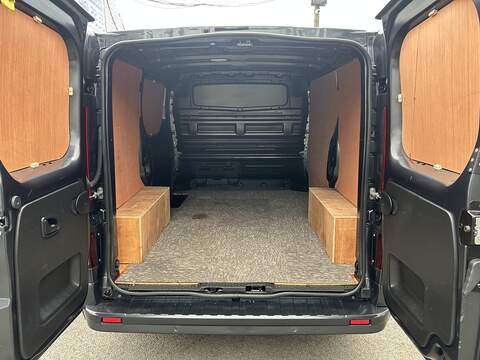 Renault Trafic 2.0 dCi Blue SL28 Sport+ Panel Van 5dr Diesel Manual L1 H1 Euro 6 (s/s) (150 ps) - U75086