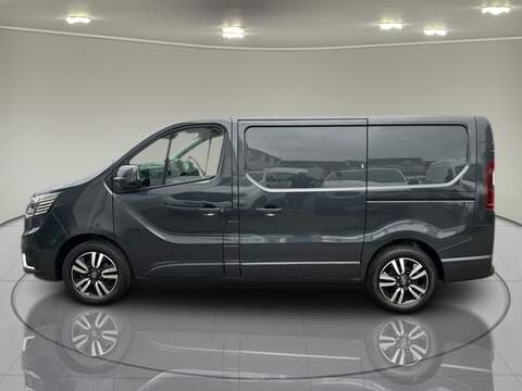 Renault Trafic 2.0 dCi Blue SL28 Sport+ Panel Van 5dr Diesel Manual L1 H1 Euro 6 (s/s) (150 ps) - U75086