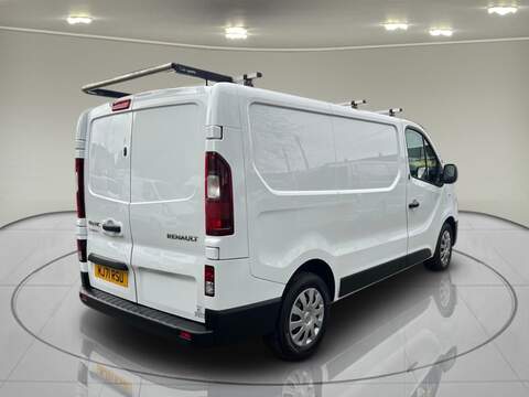 Renault Trafic 2.0 dCi ENERGY 30 Business+ Panel Van 5dr Diesel Manual SWB Standard Roof Euro 6 (s/s) (145 ps) - U75087