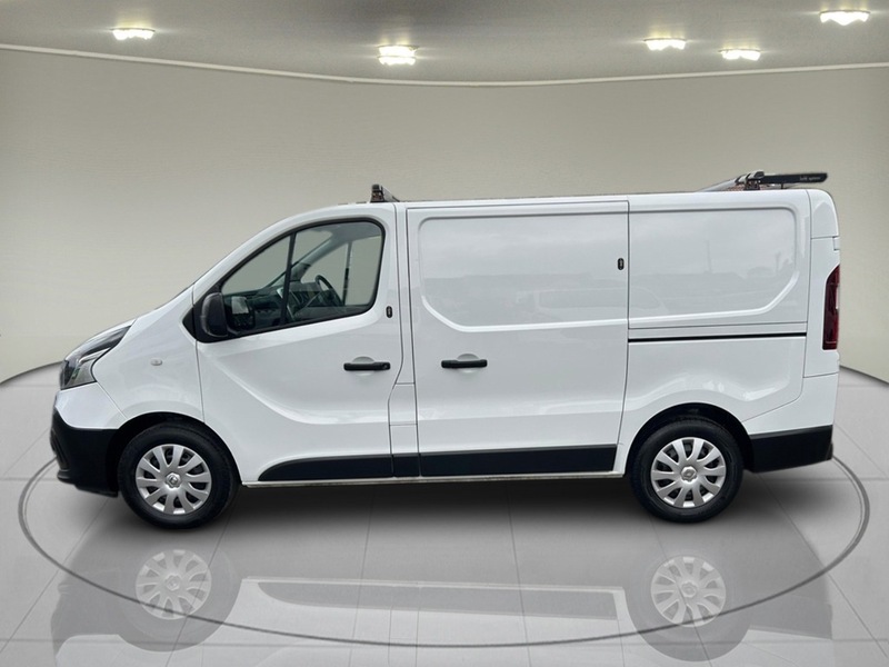 Renault Trafic 2.0 dCi ENERGY 30 Business+ Panel Van 5dr Diesel Manual SWB Standard Roof Euro 6 (s/s) (145 ps) - U75089