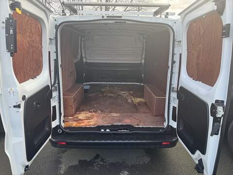 Renault Trafic 2.0 dCi ENERGY 30 Business+ Panel Van 5dr Diesel Manual SWB Standard Roof Euro 6 (s/s) (145 ps) - U75089