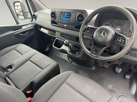 Mercedes-Benz Sprinter 2.1 314 CDI Chassis Cab 2dr Diesel Manual RWD L3 Euro 6 (s/s) (143 ps) - U75095