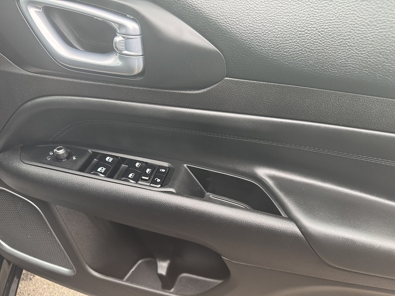 Jeep Compass 1.3 GSE T4 11.4kWh S SUV 5dr Petrol Plug-in Hybrid Auto 4xe Euro 6 (s/s) (240 ps) - U75096