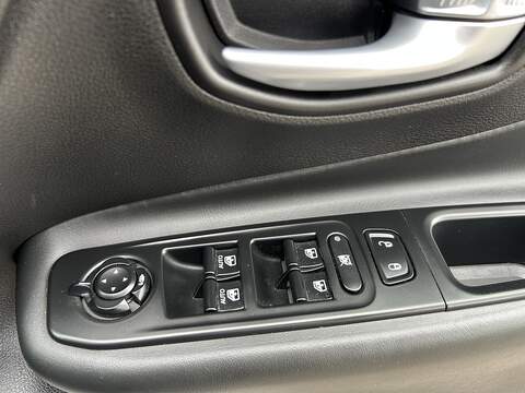 Jeep Renegade 2.0 MultiJetII Limited SUV 5dr Diesel Manual 4WD Euro 6 (s/s) (140 ps) - U75098