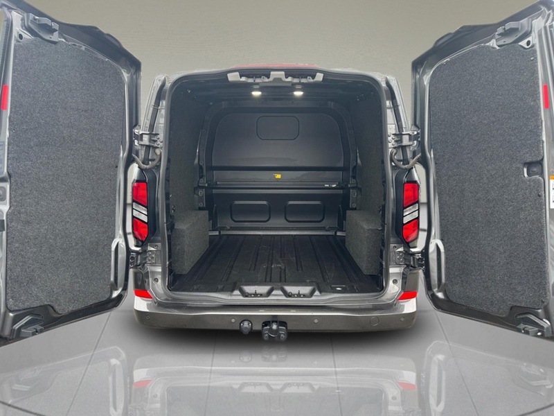 Ford Transit Custom 2.0 320 EcoBlue Limited Crew Van Double Cab 5dr Diesel Auto L2 H1 Euro 6 (s/s) (170 ps) - U75099