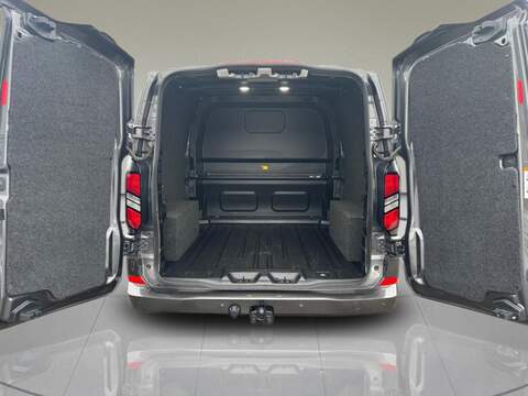 Ford Transit Custom 2.0 320 EcoBlue Limited Crew Van Double Cab 5dr Diesel Auto L2 H1 Euro 6 (s/s) (170 ps) - U75099