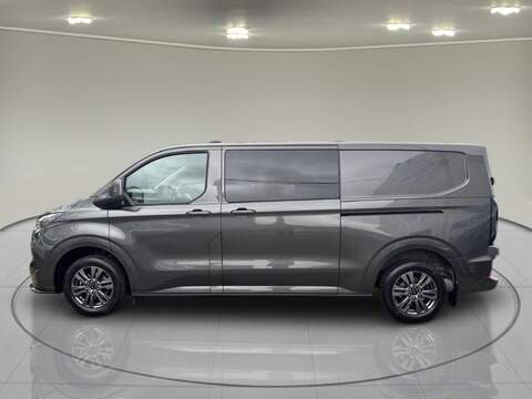 Ford Transit Custom 2.0 320 EcoBlue Limited Crew Van Double Cab 5dr Diesel Auto L2 H1 Euro 6 (s/s) (170 ps) - U75099