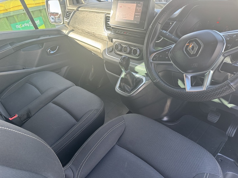 Renault Trafic 2.0 dCi Blue LL30 Sport+ Crew Van Double Cab 6dr Diesel EDC L2 H1 Euro 6 (s/s) (170 ps) - U75102