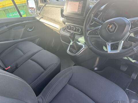 Renault Trafic 2.0 dCi Blue LL30 Sport+ Crew Van Double Cab 6dr Diesel EDC L2 H1 Euro 6 (s/s) (170 ps) - U75102