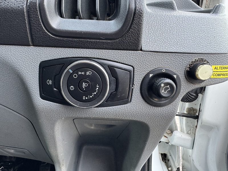 Ford Transit 350 EcoBlue - U75107