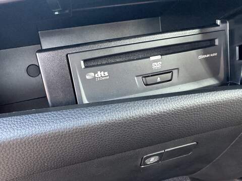 Isuzu D-Max 1.9 TD V-Cross Pickup Double Cab 4dr Diesel Auto 4WD Euro 6 (s/s) (164 ps) - U75109