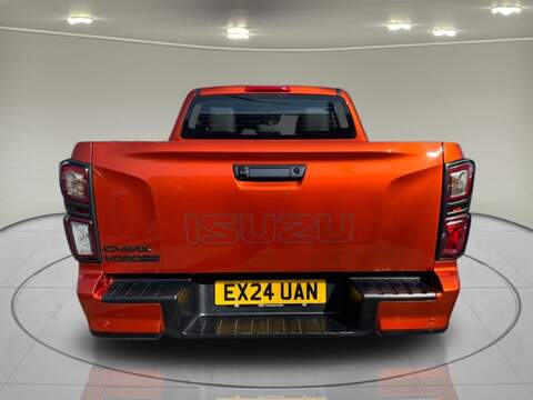 Isuzu D-Max 1.9 TD V-Cross Pickup Double Cab 4dr Diesel Auto 4WD Euro 6 (s/s) (164 ps) - U75109