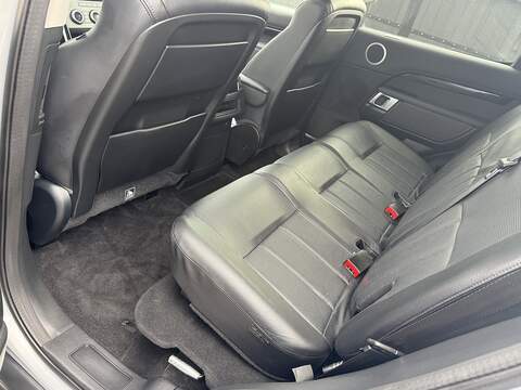 Land Rover Discovery 3.0 SD V6 SE SUV 5dr Diesel Auto 4WD Euro 6 (s/s) (306 ps) - U75116