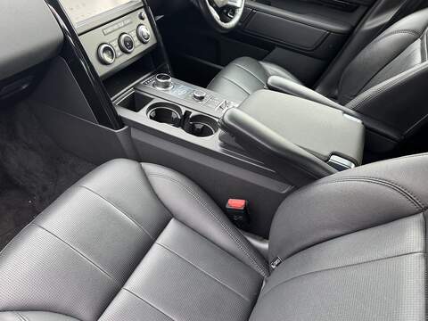 Land Rover Discovery 3.0 SD V6 SE SUV 5dr Diesel Auto 4WD Euro 6 (s/s) (306 ps) - U75116