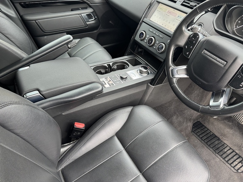 Land Rover Discovery 3.0 SD V6 SE SUV 5dr Diesel Auto 4WD Euro 6 (s/s) (306 ps) - U75116