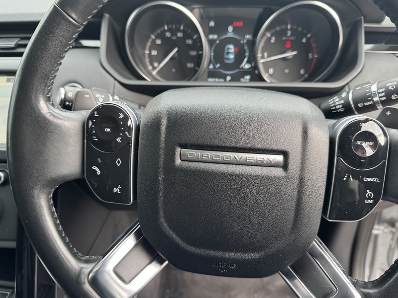 Land Rover Discovery 3.0 SD V6 SE SUV 5dr Diesel Auto 4WD Euro 6 (s/s) (306 ps) - U75116