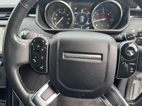 Land Rover Discovery 3.0 SD V6 SE SUV 5dr Diesel Auto 4WD Euro 6 (s/s) (306 ps) - U75116