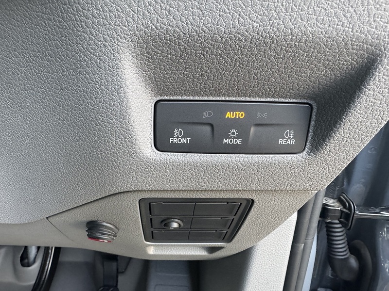 MAN TGE 2.0 BiTurbo 3180d Panel Van 5dr Diesel Auto 4WD LWB High Roof Euro 6 (s/s) (177 ps) - U75117