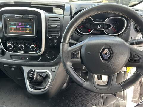 Renault Trafic 2.0 dCi ENERGY 28 Sport Panel Van 5dr Diesel Manual SWB Standard Roof Euro 6 (s/s) (120 ps) - U75121