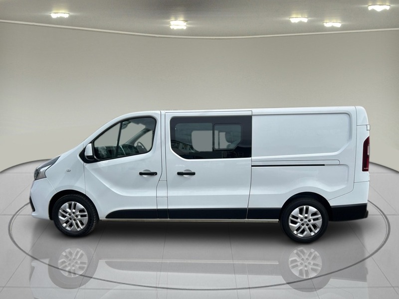 Renault Trafic 1.6 dCi 29 Sport Nav Crew Van Double Cab 6dr Diesel Manual LWB Euro 6 (120 ps) - U75123