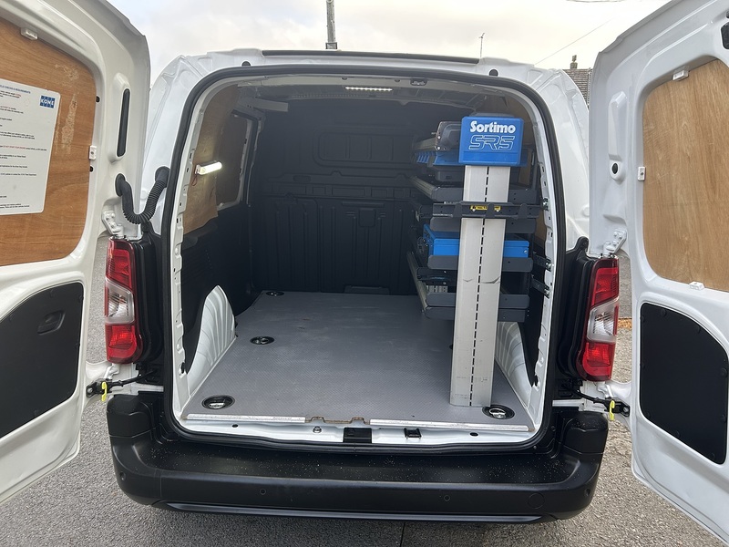 Vauxhall Combo 1.5 Turbo D 2300 Edition Panel Van 4dr Diesel Manual L1 H1 Euro 6 (s/s) (75 ps) - U75124
