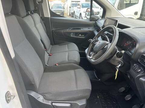 Vauxhall Combo 1.5 Turbo D 2300 Edition Panel Van 4dr Diesel Manual L1 H1 Euro 6 (s/s) (75 ps) - U75124