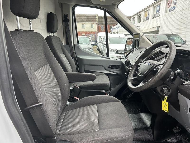 Ford Transit 2.0 350 EcoBlue Panel Van 5dr Diesel Manual FWD L2 H3 Euro 6 (130 ps) - U75129